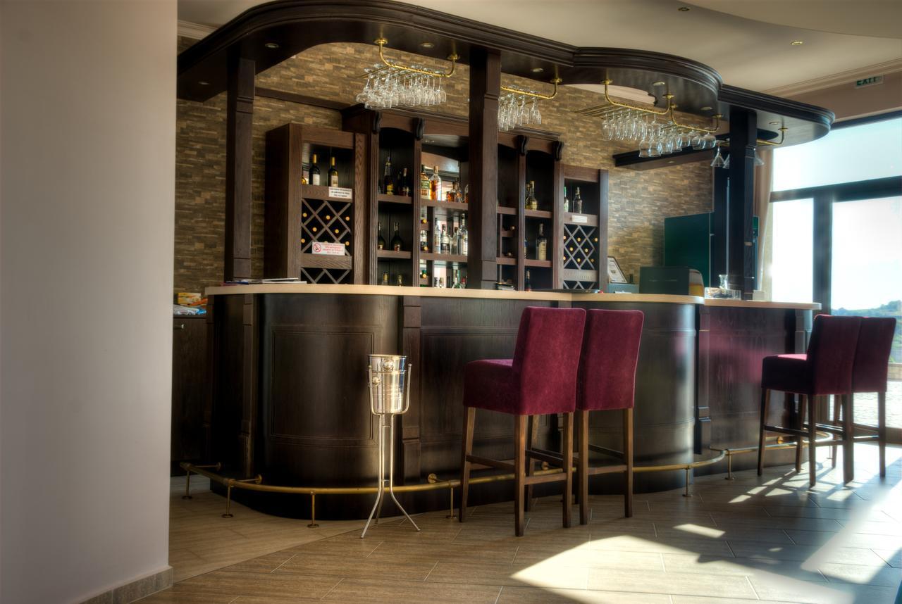 טרגובישטה Hotel Chateau Des Bergers מראה חיצוני תמונה