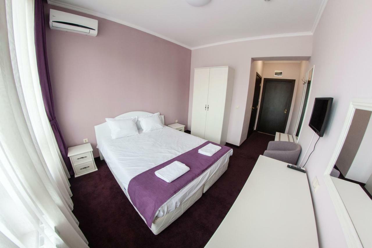 טרגובישטה Hotel Chateau Des Bergers מראה חיצוני תמונה